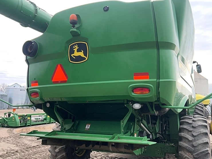 2014-john-deere-s680-image-61