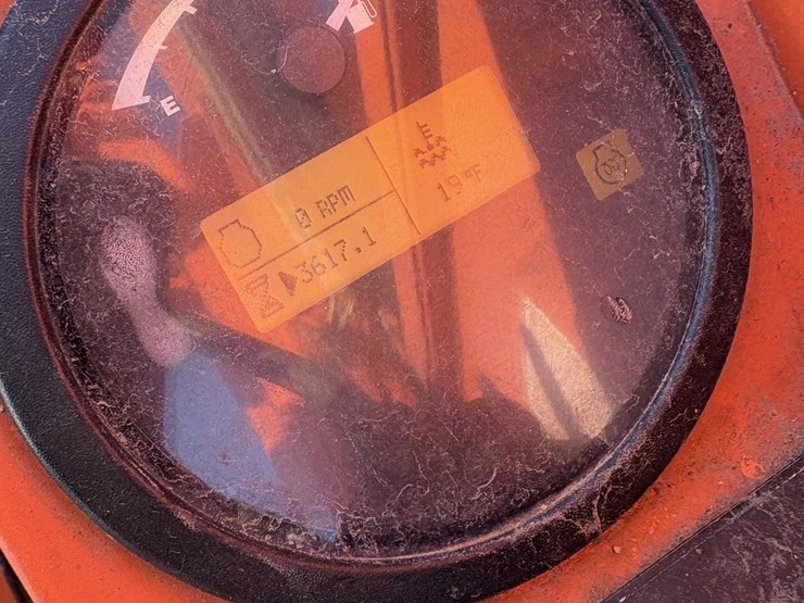 2015-sky-trak-6042-image-16