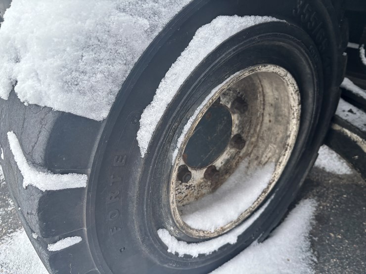 #1869-•-2012-combilift-cl-8011-multi-directional-forklift-image-63