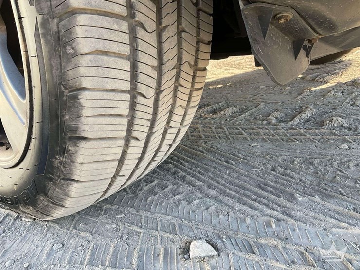 2010-acura-mdx-image-47