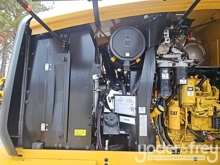 2026-caterpillar-926-image-25