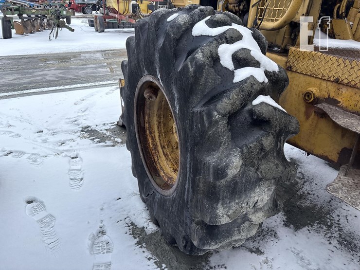 massey-ferguson-320-image-12