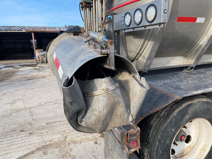 1980-trailmobile-tanker-image-24