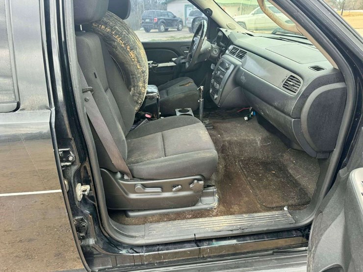 2009-chevrolet-tahoe-image-13