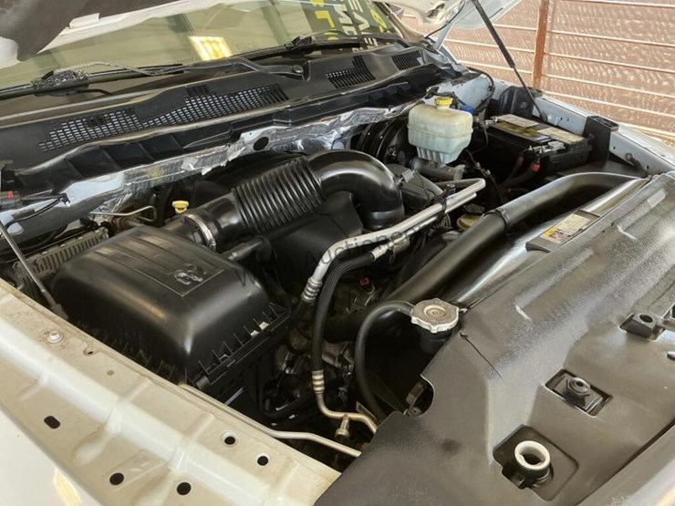 2014-dodge-2500-image-10