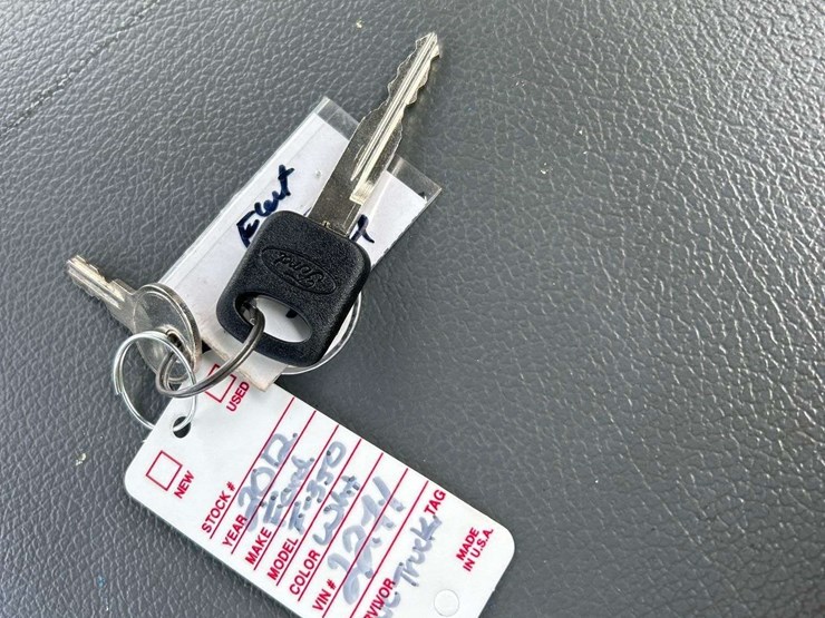 2012-ford-f350-image-25