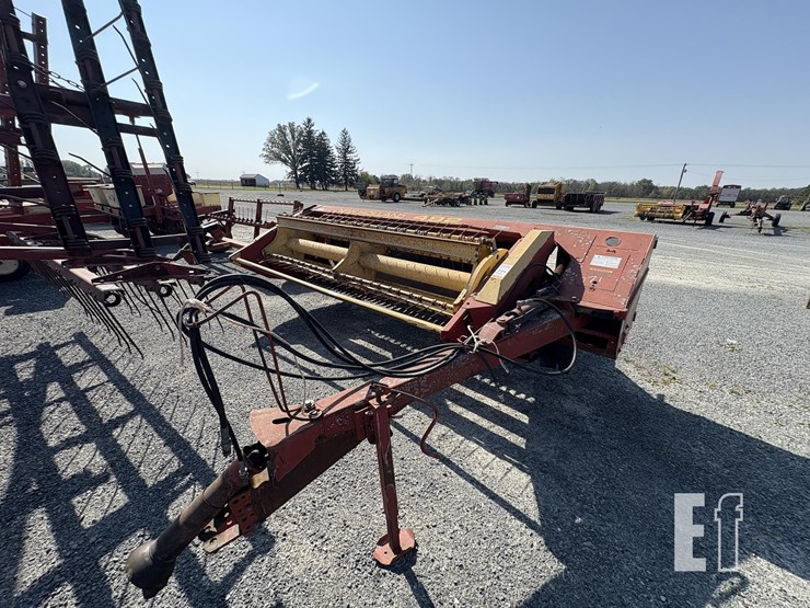 new-holland-492-image-1