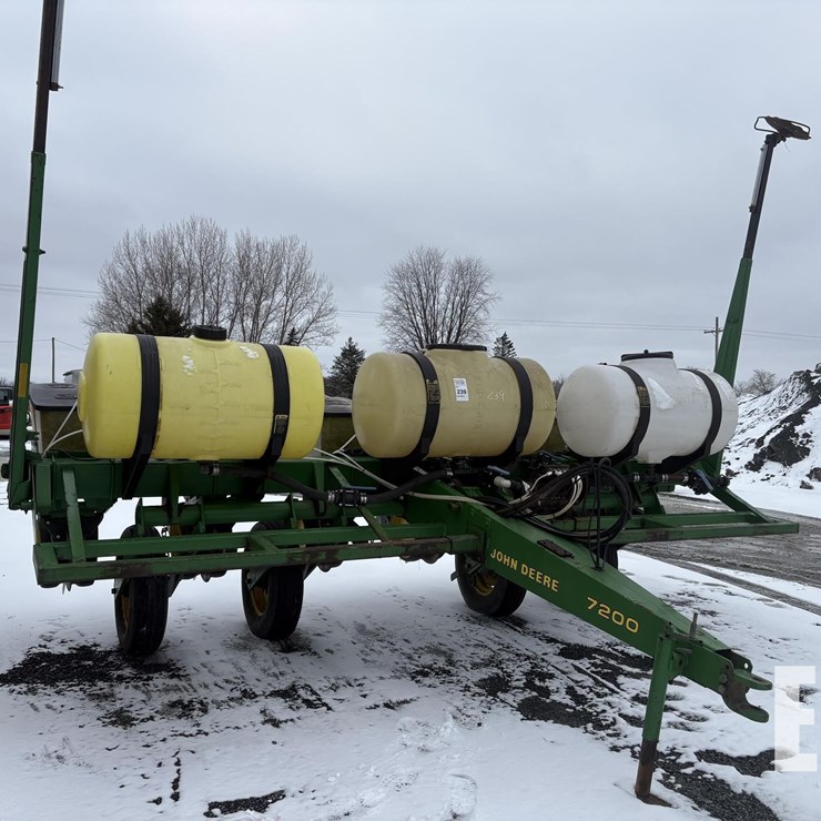 JOHN DEERE 7000