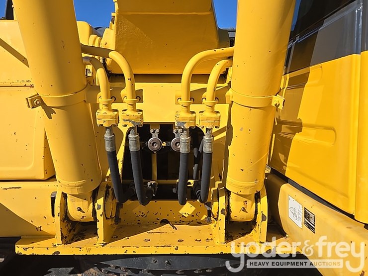 2008-komatsu-pc200-lc-8-image-46
