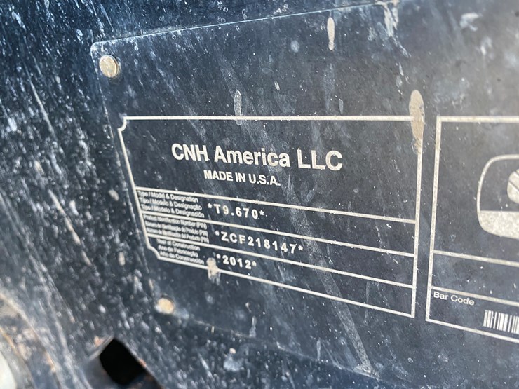 2012-new-holland-670-image-39
