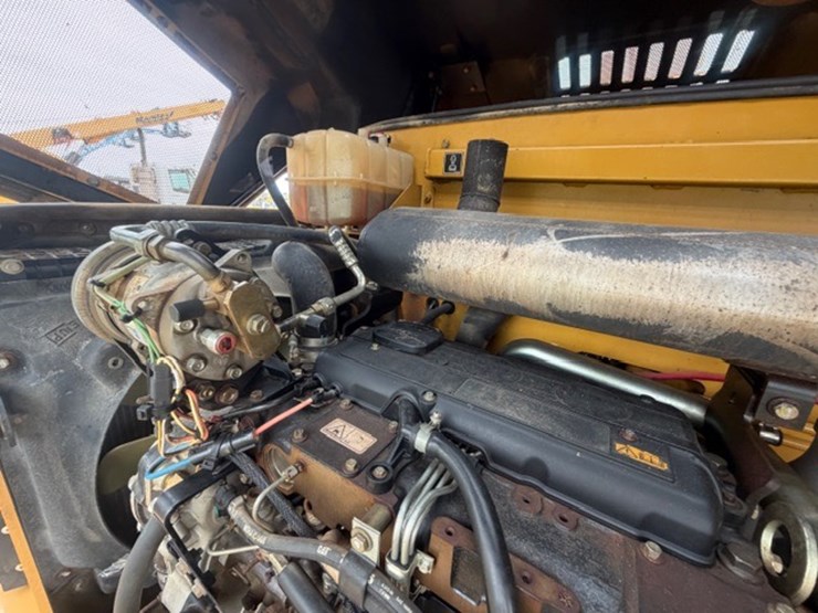 caterpillar-914g-image-57