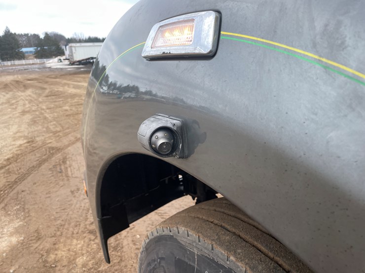 2019-kenworth-t880-image-31