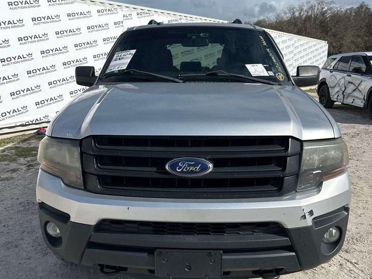 2017-ford-expedition-image-27