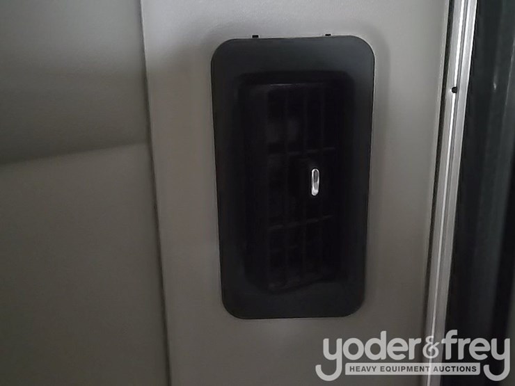 2019-peterbilt-579-image-99