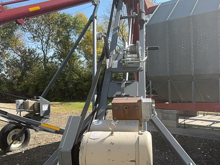 meridian-grain-auger-8“-x-46‘,-used-little,-like-brand-new,-motor-is-220-single-phase,-7.5-hp-image-8