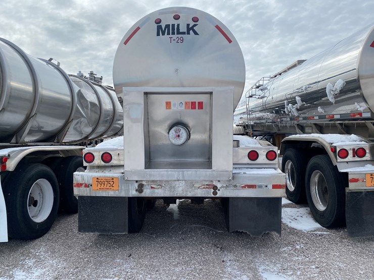 1989-walker-tanker-image-11