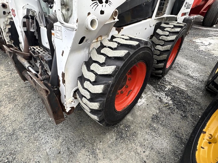 2015-bobcat-s570-image-4