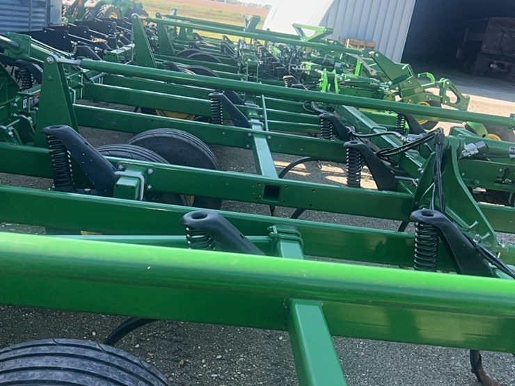 2022-john-deere-52-image-134