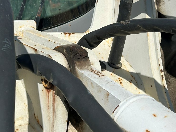 takeuchi-tw80-image-23