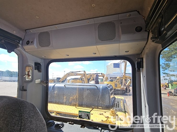 2007-komatsu-pc300-lc-image-43