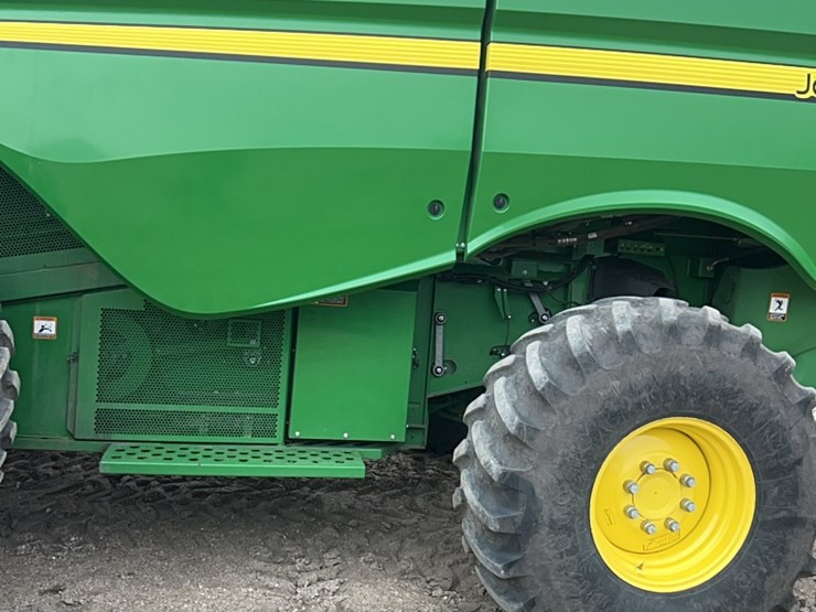 2014-john-deere-s680-image-41