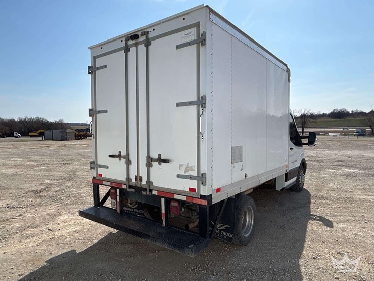 2021-ford-transit-image-3