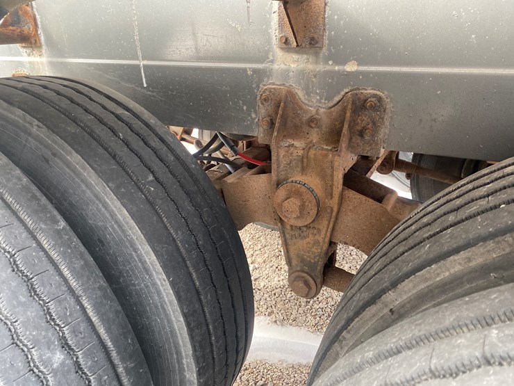 1990-walker-tanker-image-17