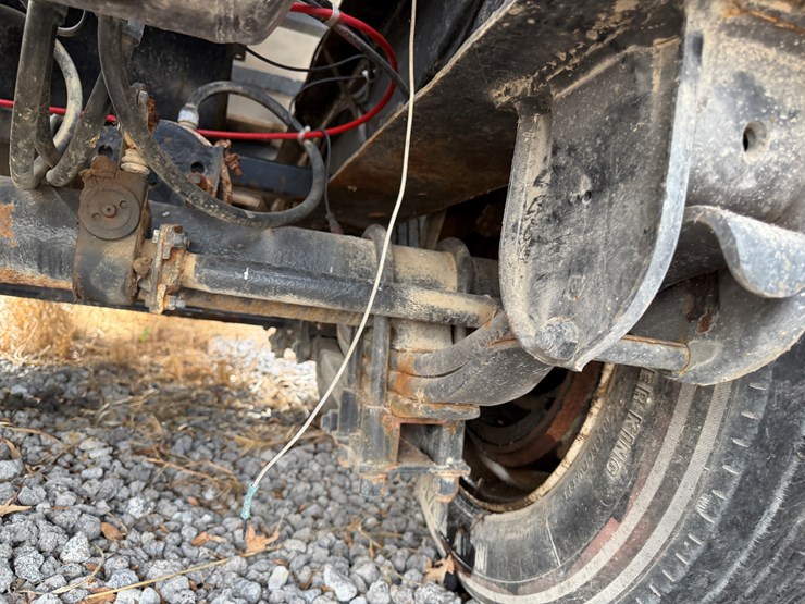 #40961-•-2011-magnolia-/-adams-t/a-fertilizer-tender-trailer-image-10