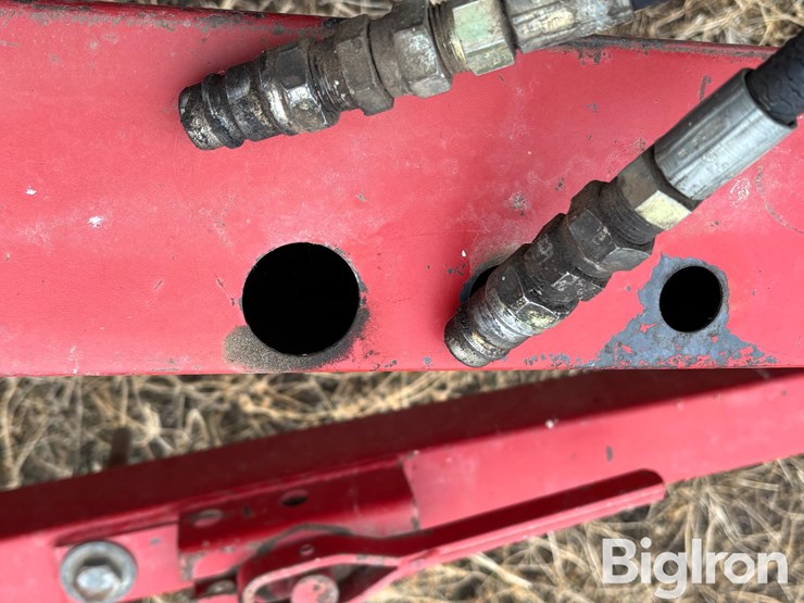 case-725-pull-type-swather-image-13