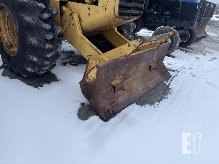 massey-ferguson-320-image-18