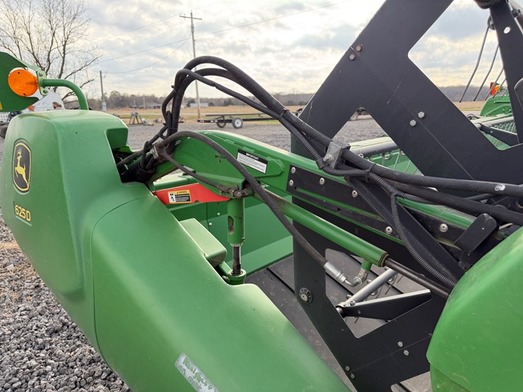 john-deere-625d-image-37