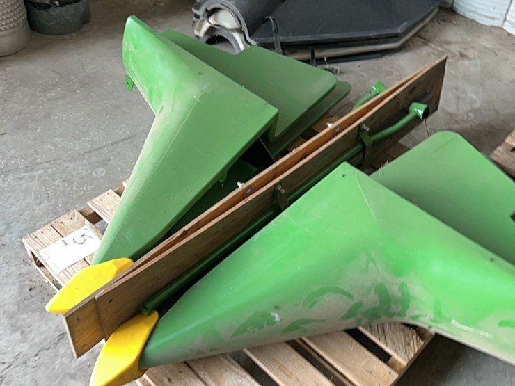 (2)-john-deere-poly-dividers-image-8