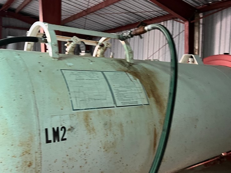 lot-46.-1,400-gallon-nh3-tank-image-8