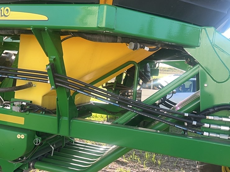 2018-john-deere-1910-image-20