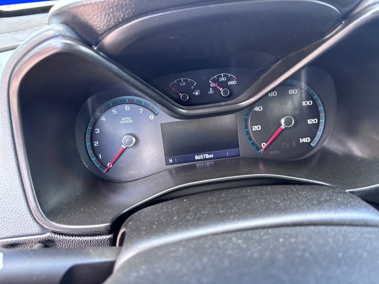 2020-chevrolet-colorado-image-11