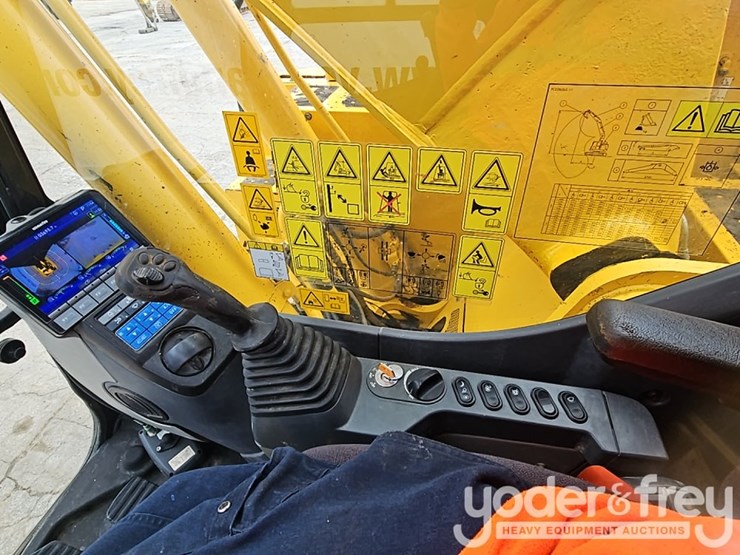 2019-komatsu-pc228us-lc-image-45
