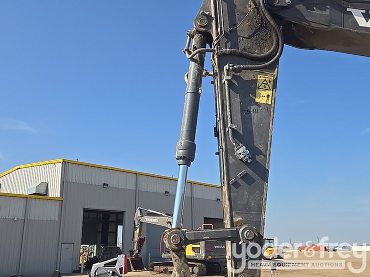 2017-volvo-ec350el-image-34