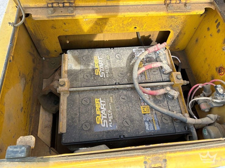 2012-komatsu-pc200-lc-8-image-12