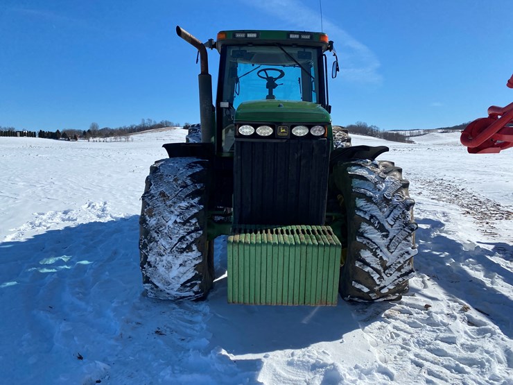 john-deere-8100-image-2