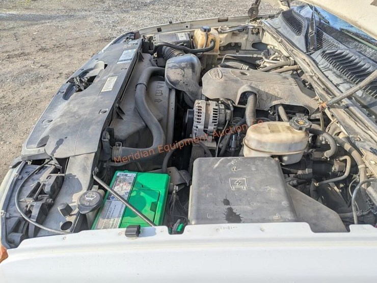 2003-chevrolet-3500-image-10