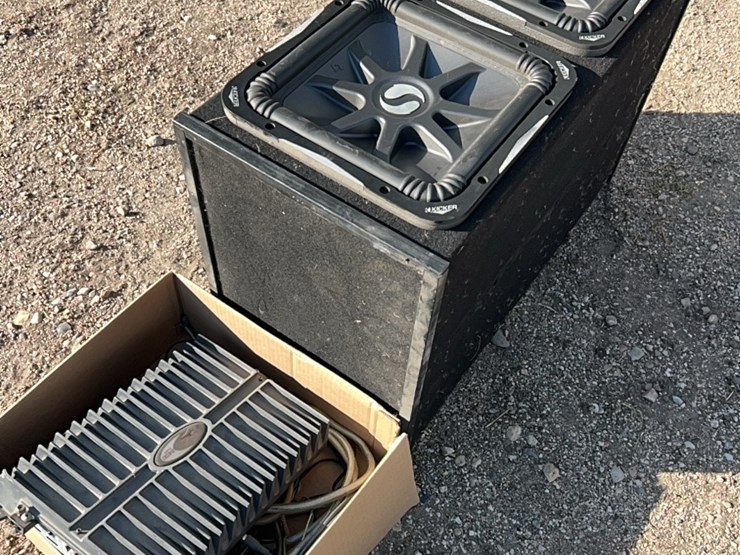 deluxe-speaker-system-for-car-or-tractor-image-2