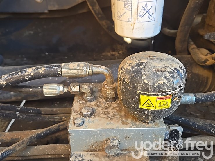 2017-volvo-ec350el-image-71