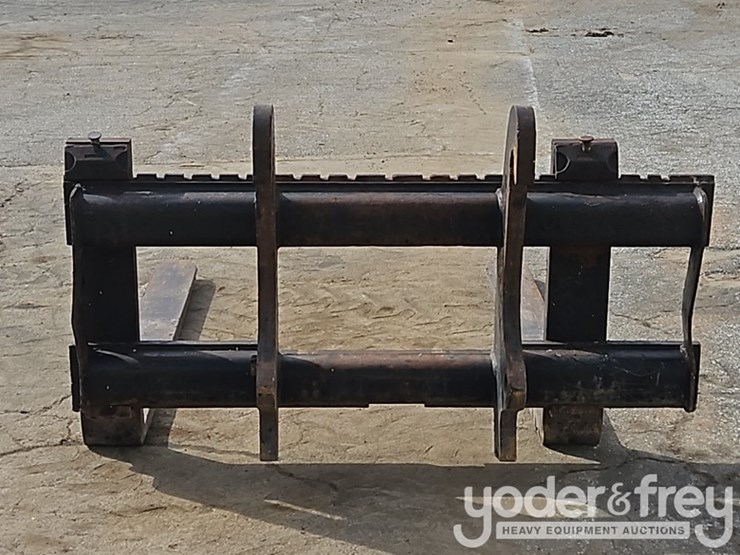 caterpillar-420f2-image-4