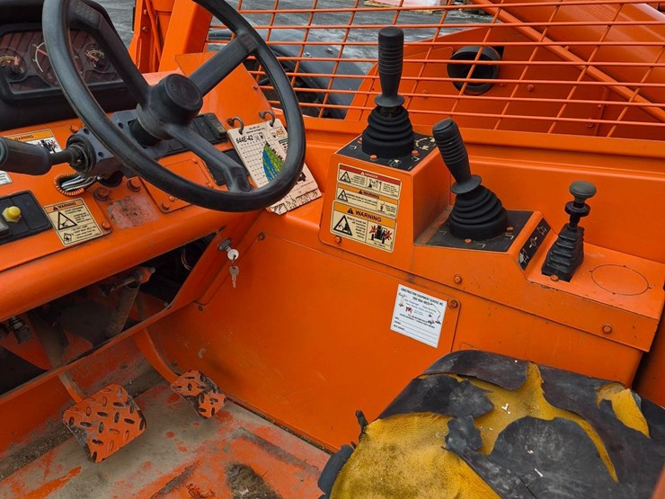 2007-lull-644-image-5