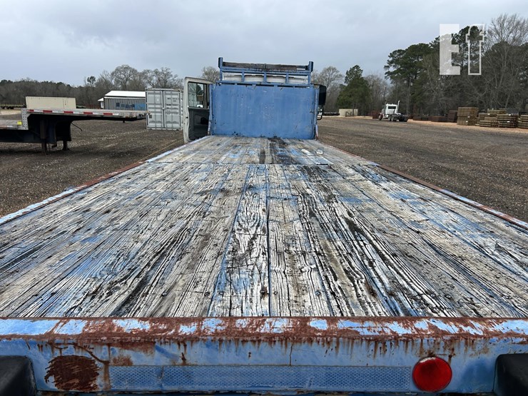 2004-international-4300-image-5