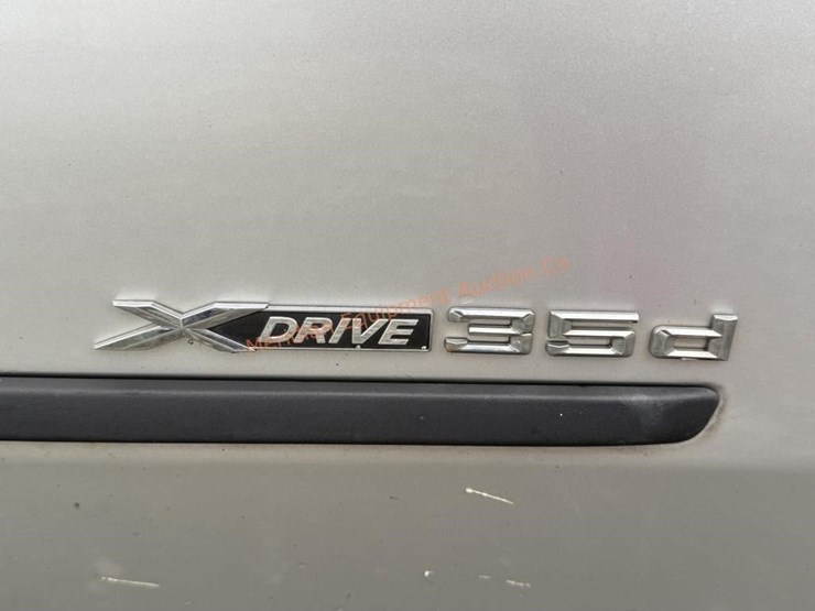 2010-bmw-x5-image-10