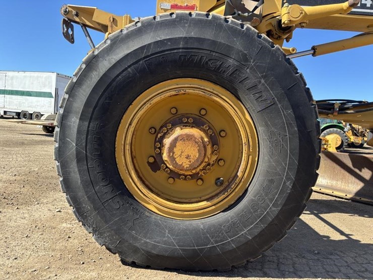 caterpillar-143h-image-31