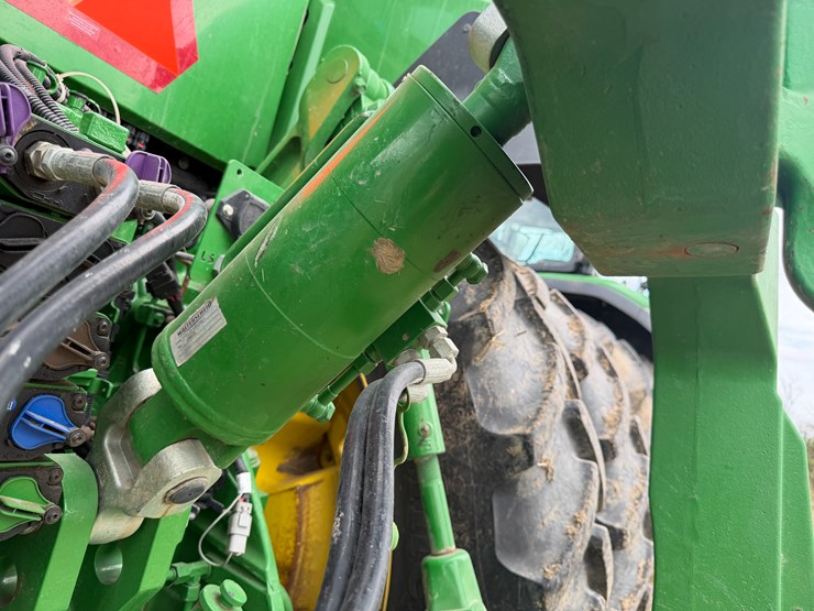 2023-john-deere-8r-310-image-23