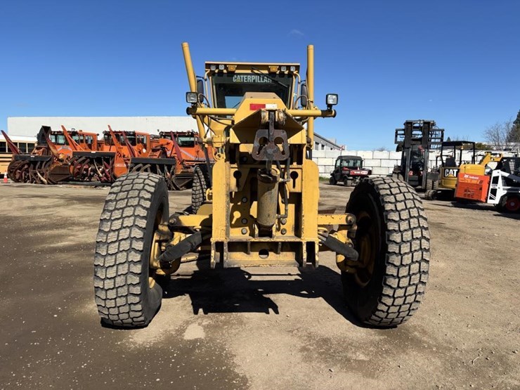 caterpillar-143h-image-6