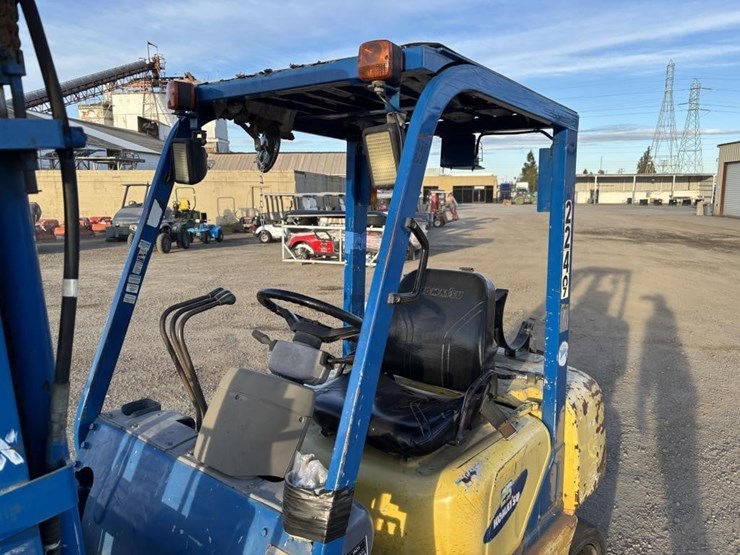 komatsu-fg25ht-12-image-16